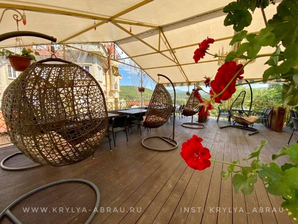 Krylya Mini Hotel Abrau-Dyurso Exterior photo